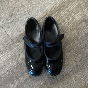 Girls’s tap shoes and tap shoes size 13c
